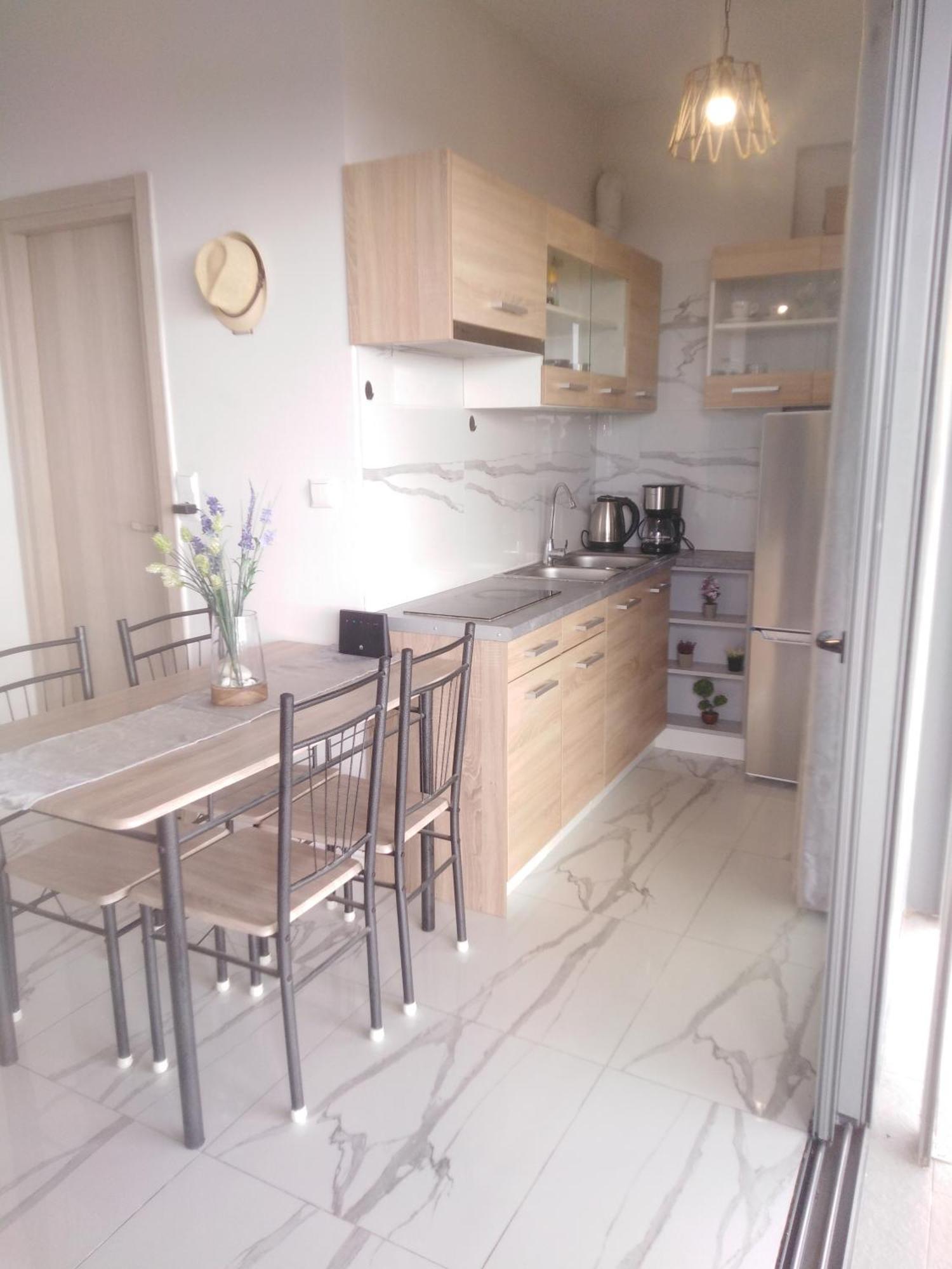 Ocean View Apartment Ratzaklíon Exterior photo